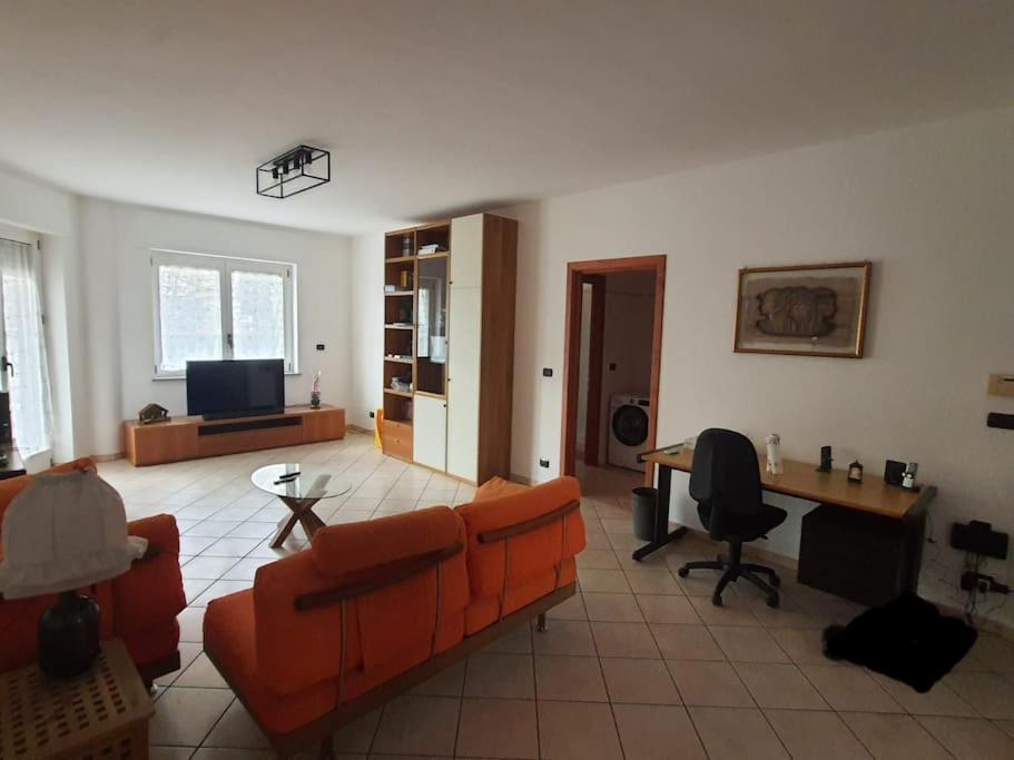 Officium Su Piazzetta Turim Exterior foto